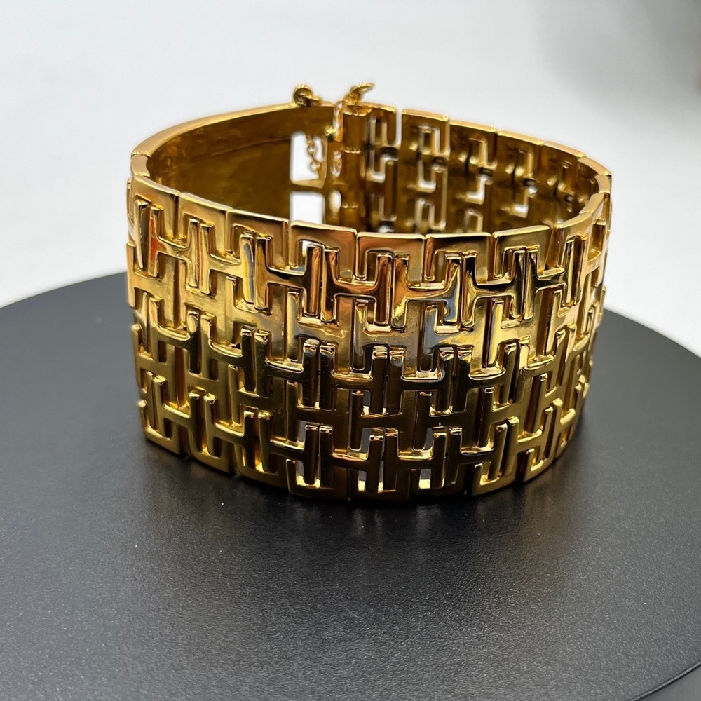 Tommy Hilfiger Vintage Gold Plated‎ Wide Mesh 'H' Link Pin Closure Cuff Bracelet
